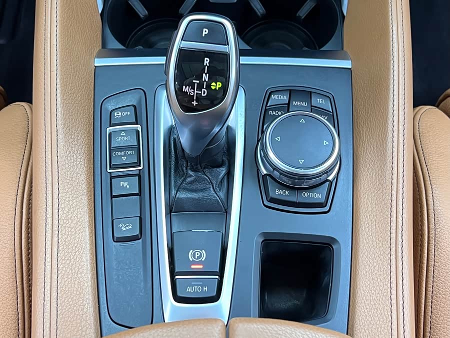 宝马 宝马X6 2017 汽车图片 #23