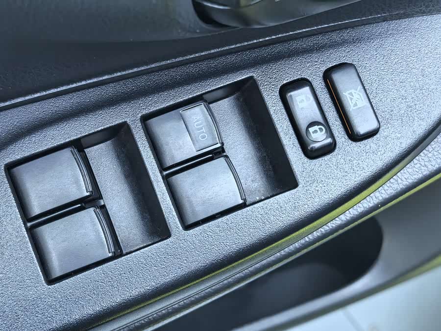 丰田 YARiS L 致炫 2017 汽车图片 #23