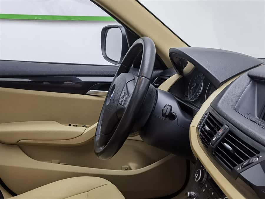 BMW X1 (Imported) 2012 #23 BMW X1 (Imported) 2012 car image #23