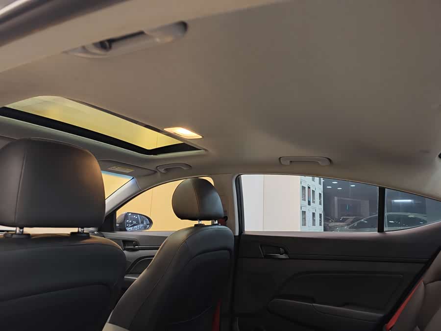 Hyundai Elantra AD 2018 car image #23