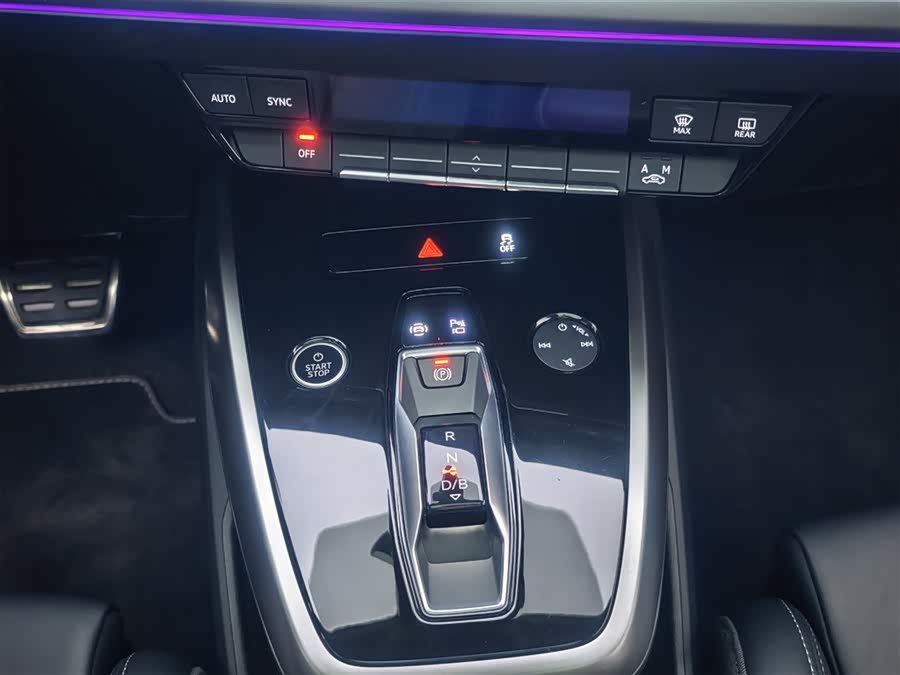 Audi Q4 e-tron 2024 immagine di auto #23