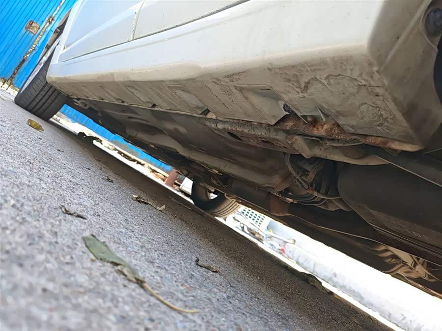 Suzuki Liana A6 2015 immagine di auto #23