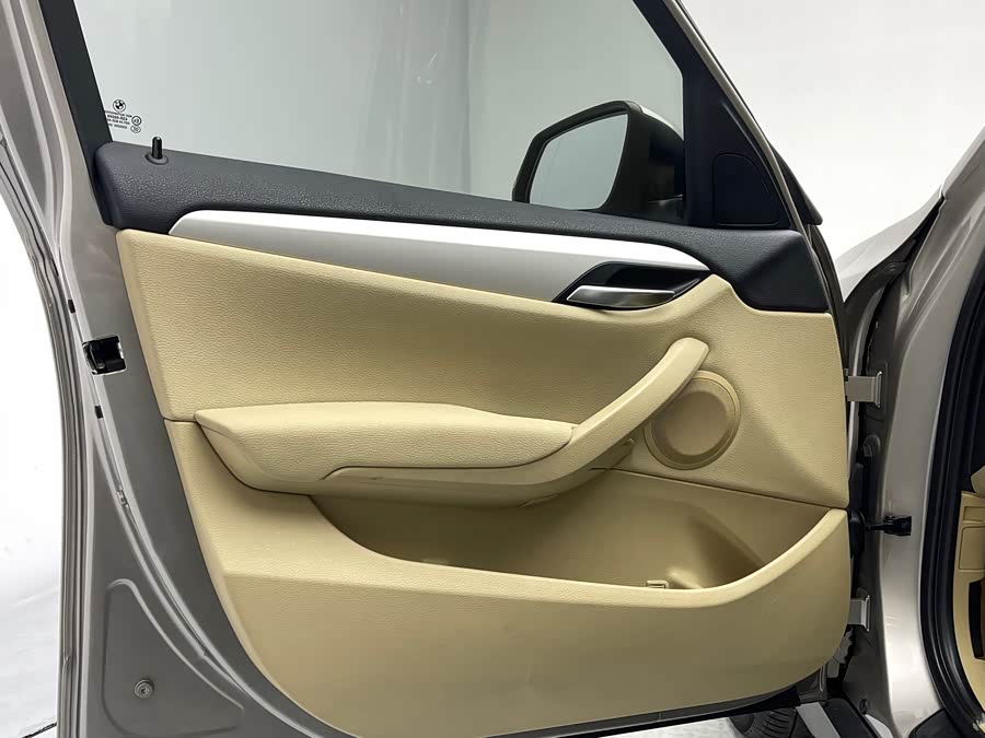 BMW X1 (Imported) 2013 car image #23