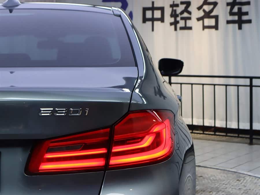 BMW 5 Series (Imported) 2018 #23 BMW 5 Series (Imported) 2018 car image #23