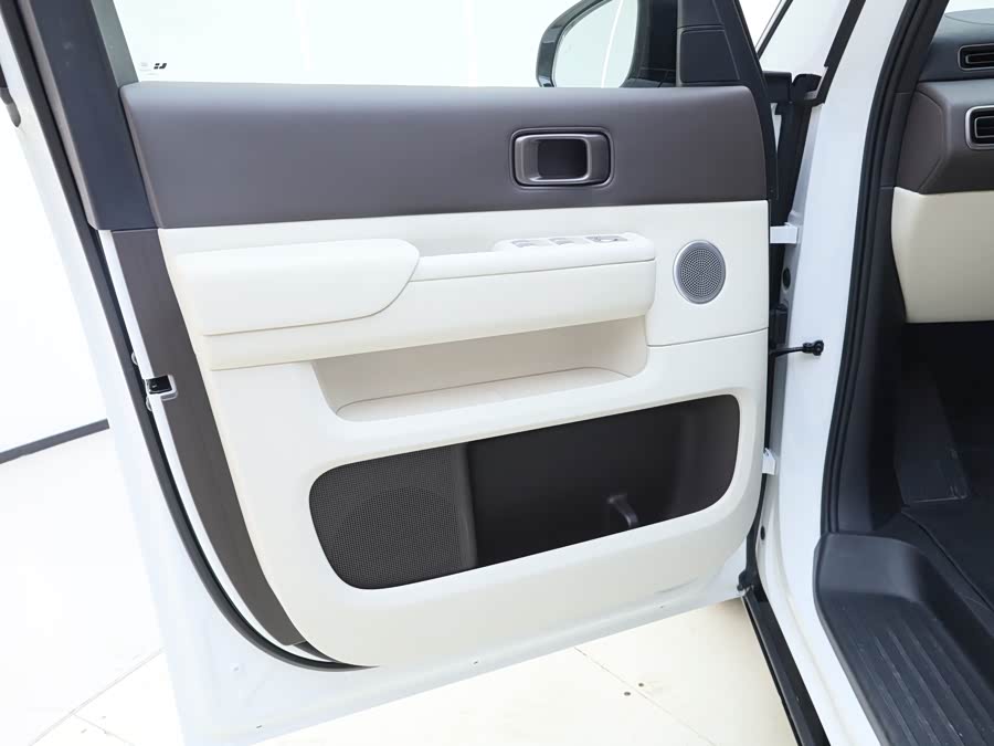 理想汽车 理想MEGA 2024 汽车图片 #23