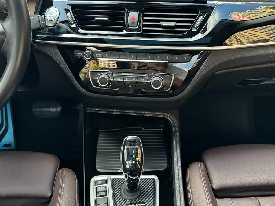 BMW 1 Series 2022 #23 BMW 1 Series 2022 car image #23