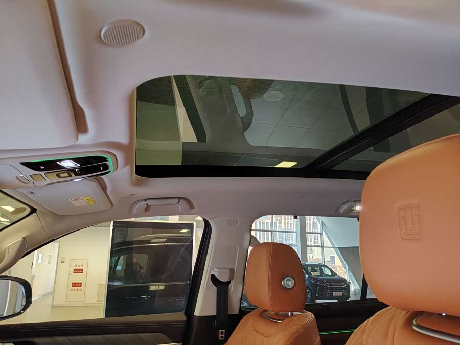 Tank 500 New Energy 2023 #23 Tank 500 New Energy 2023 car image #23