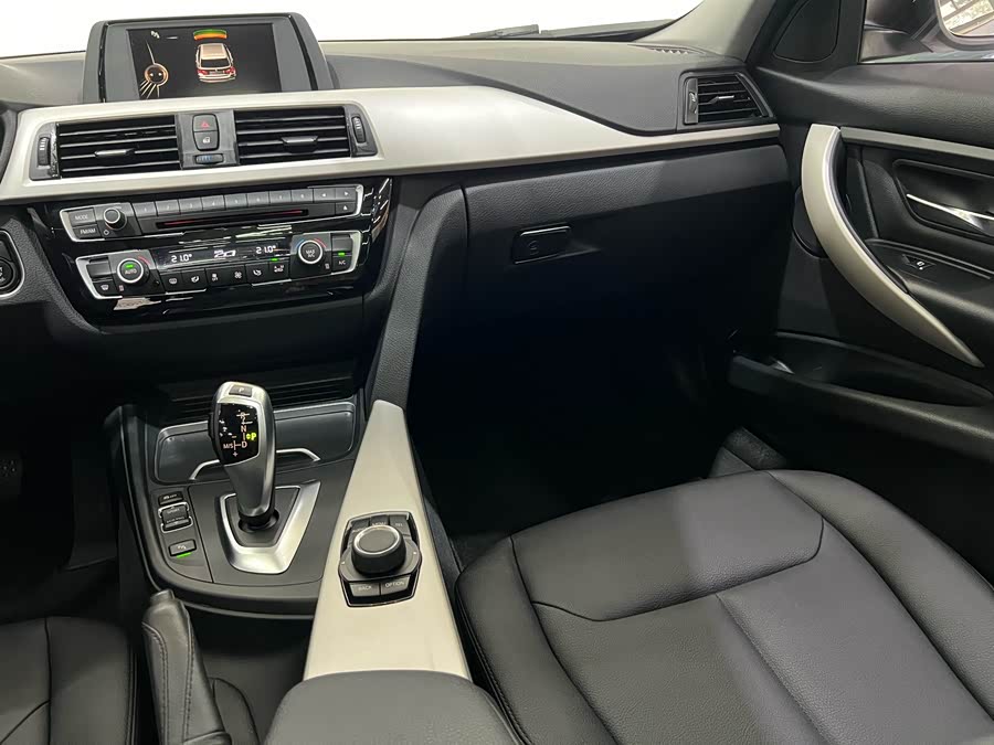 BMW 3 Series (Imported) 2016 imagen de coche #23