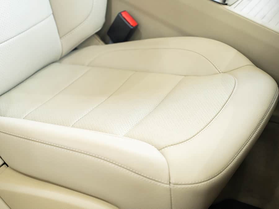 Mercedes-Benz M Class 2014 car image #23