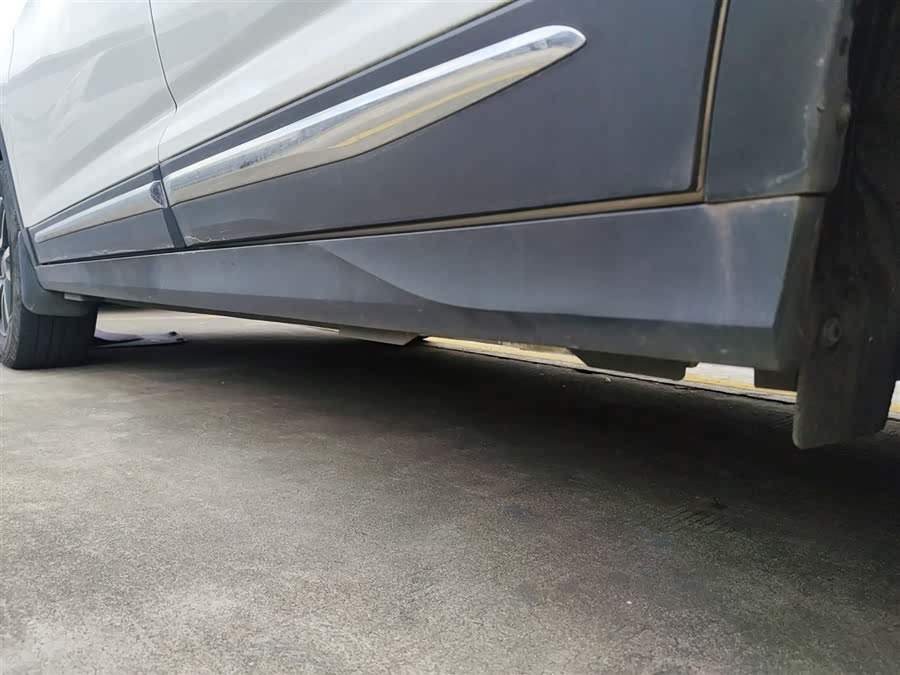 Forthing T5 2023 #23 Forthing T5 2023 صورة سيارة #23