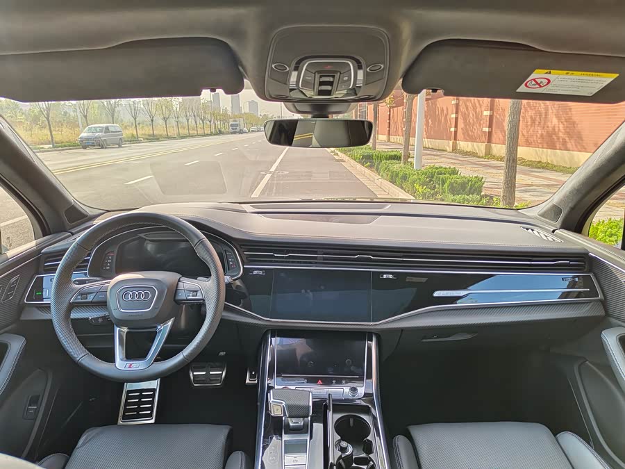 Audi SQ7 2024 изображение автомобиля #23