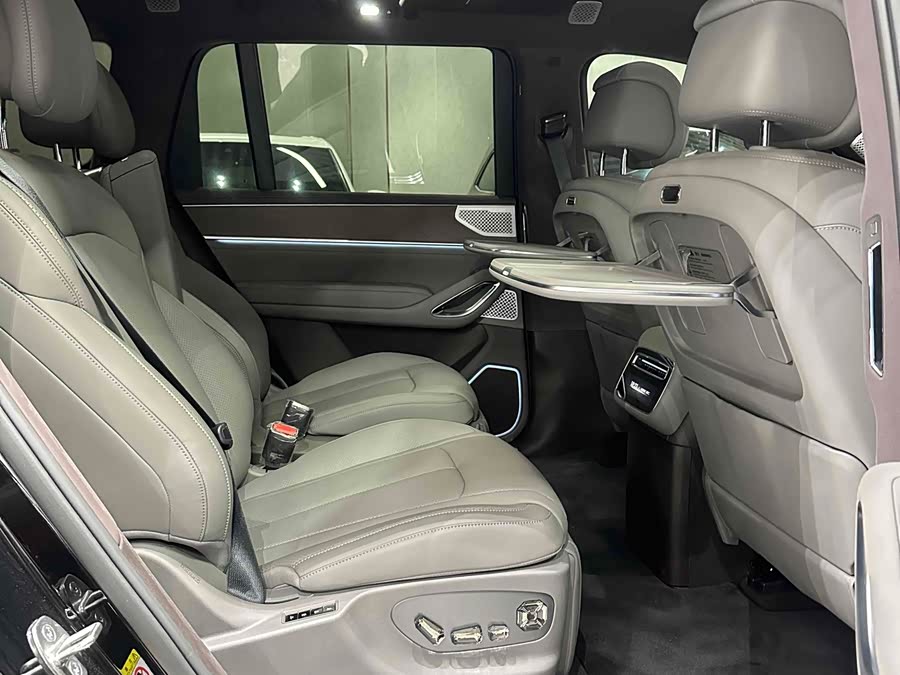 Denza N9 2025 #23 Denza N9 2025 car image #23