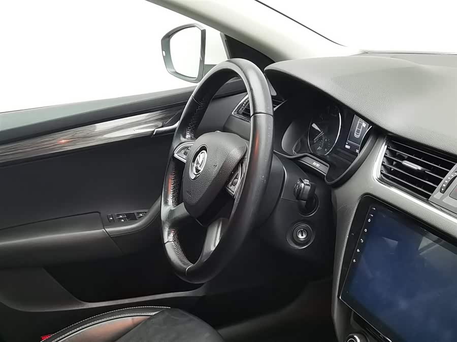 Skoda Octavia 2016 car image #23