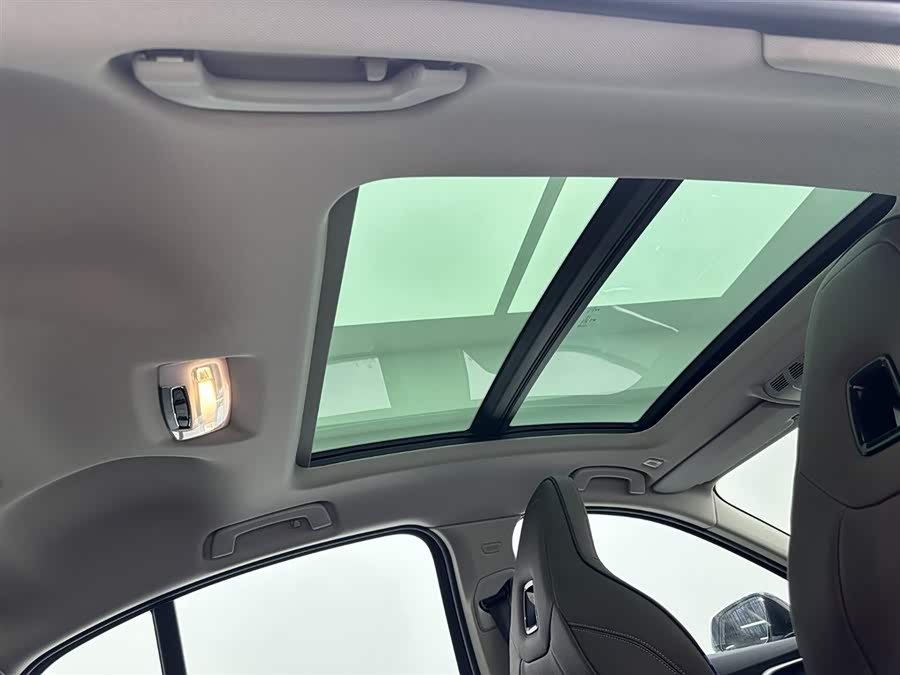 BMW 1 Series 2020 immagine di auto #23