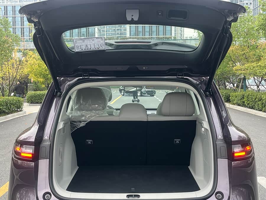 零跑汽车 零跑B10 2025 汽车图片 #23