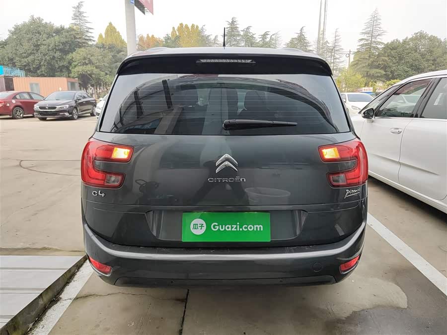 Citroen C4 PICASSO 2017 صورة سيارة #23