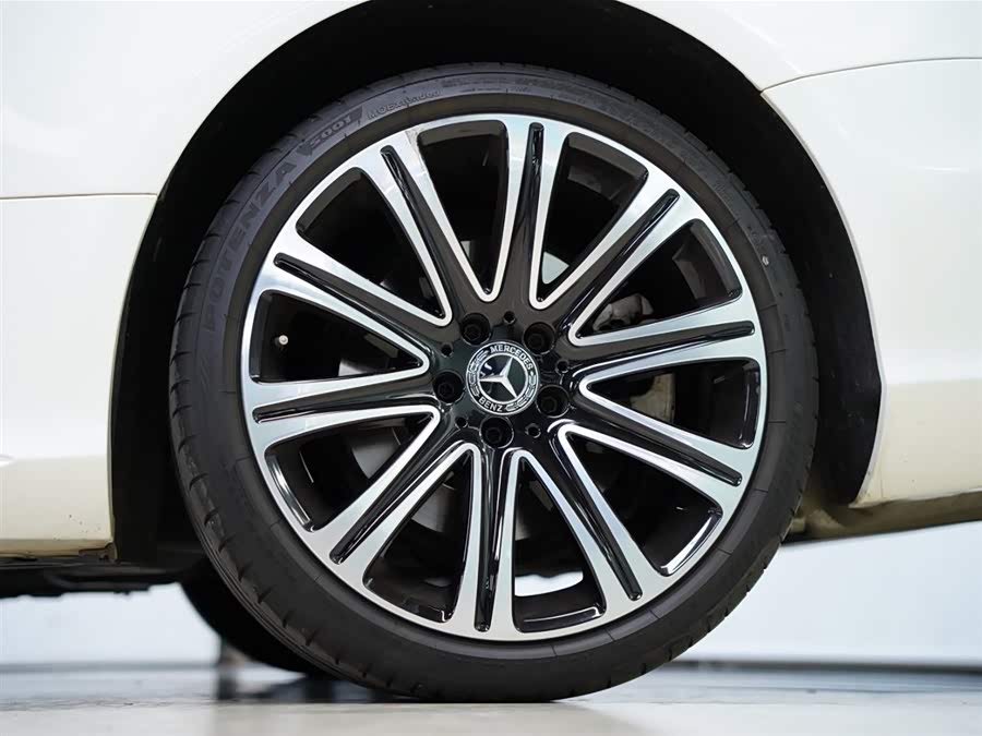 Mercedes-Benz SL Class 2017 car image #23