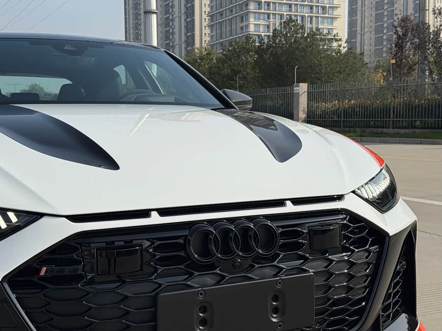 Audi RS 6 2025 car image #23