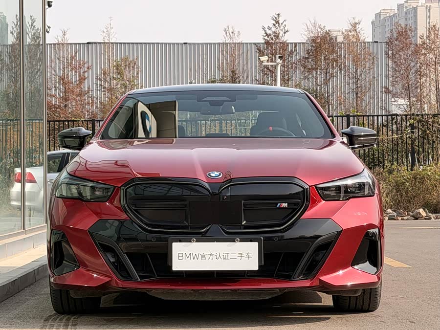 BMW i5 M60 2024 car image #23