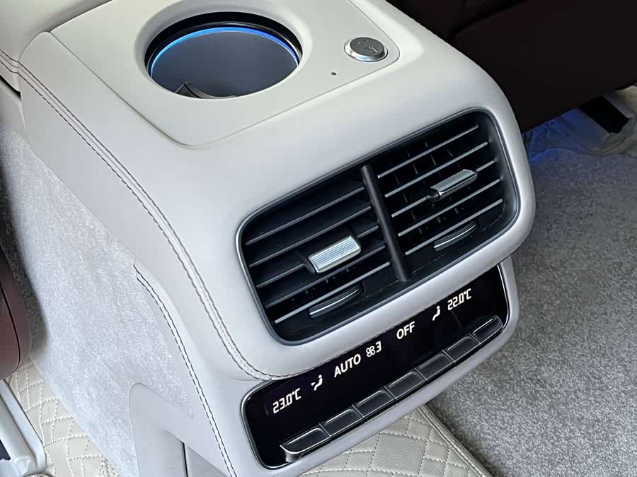 Mercedes-Benz Maybach GLS 2024 #23 Mercedes-Benz Maybach GLS 2024 car image #23