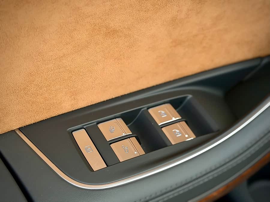 Audi A8 2019 car image #23