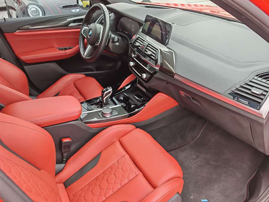 BMW X4 M 2021 immagine di auto #23