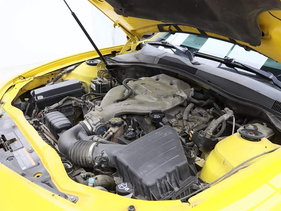 Chevrolet Camaro 2010 car image #23