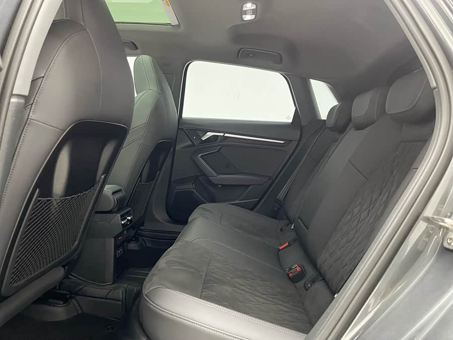 Audi A8 2021 imagen de coche #23