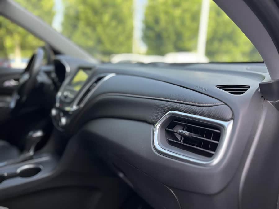 Chevrolet Equinox 2020 #23 Chevrolet Equinox 2020 car image #23