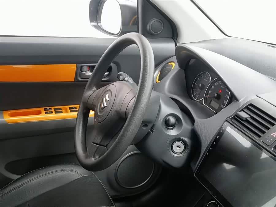 Suzuki Swift 2018 car image #23