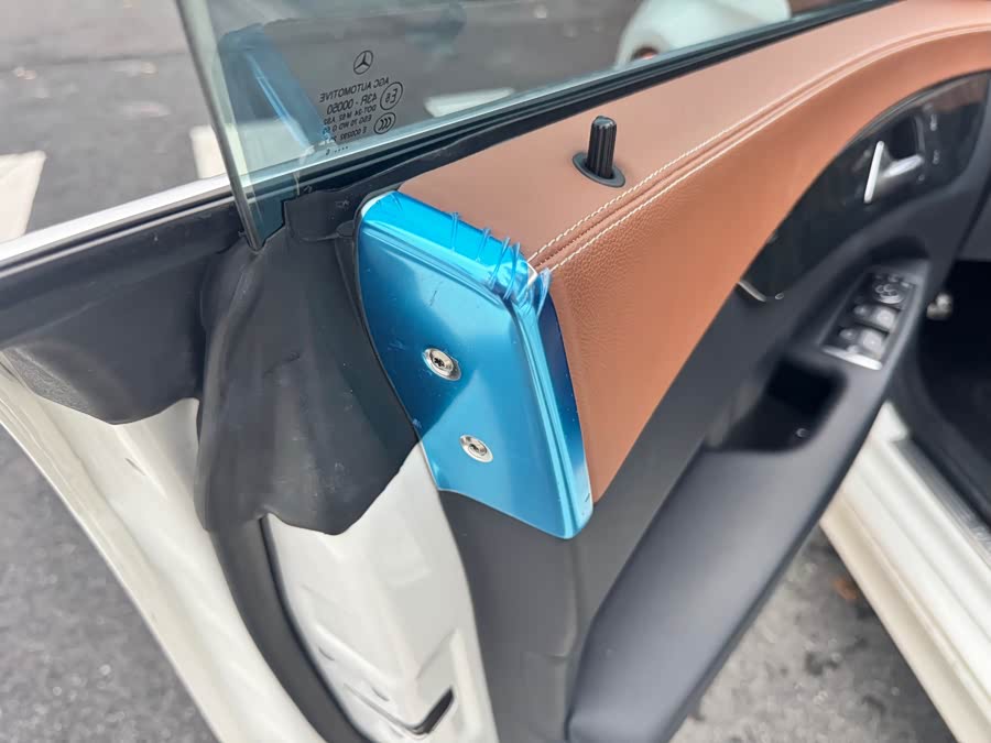 Mercedes-Benz CLS Class 2016 car image #23