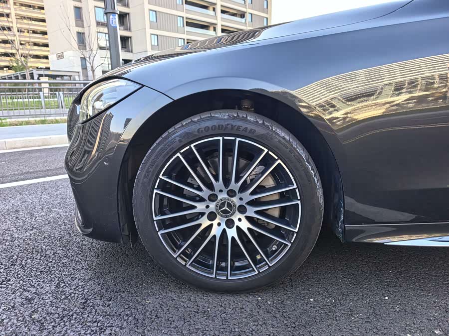 Mercedes-Benz C Class 2023 image de voiture #23