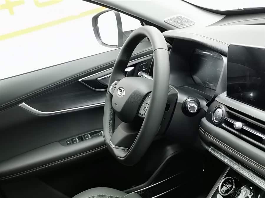 Chery Tiggo 8 2025 صورة سيارة #23