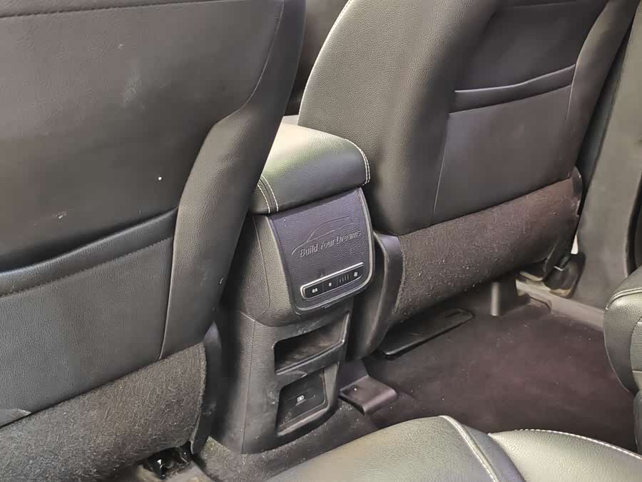 比亚迪 宋MAX新能源 2019 汽车图片 #23