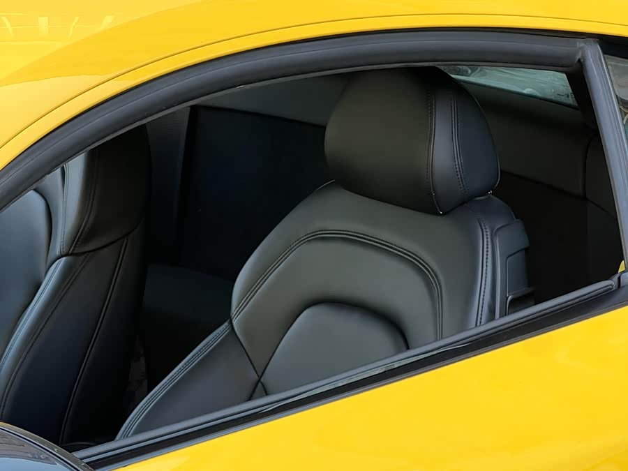 Audi R8 2012 car image #23