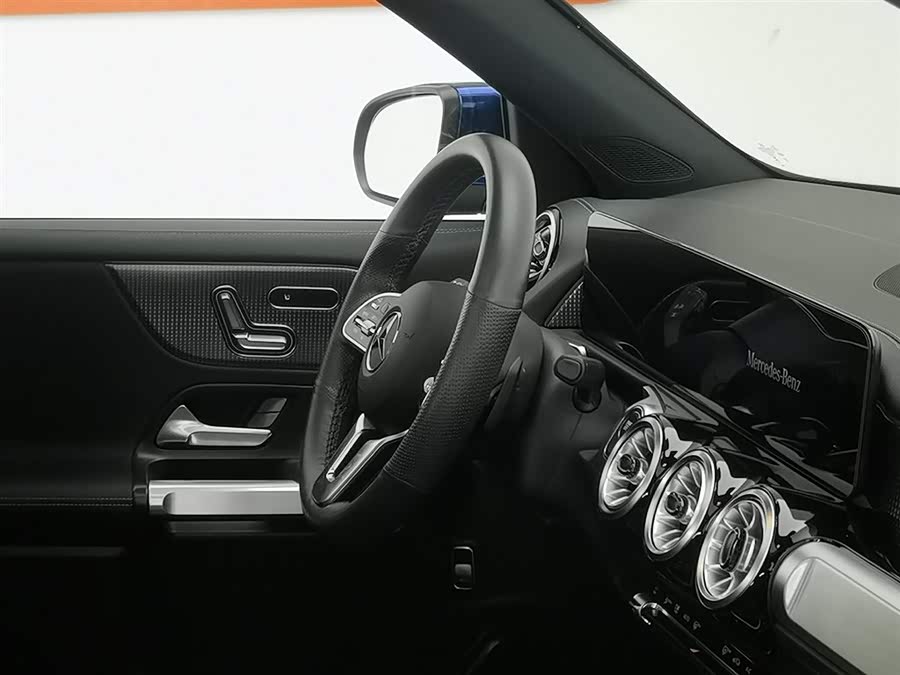 Mercedes-Benz EQB Class 2023 car image #23