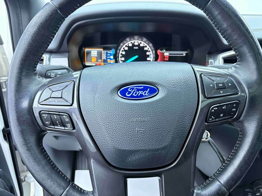 Ford Everest 2017 car image #23