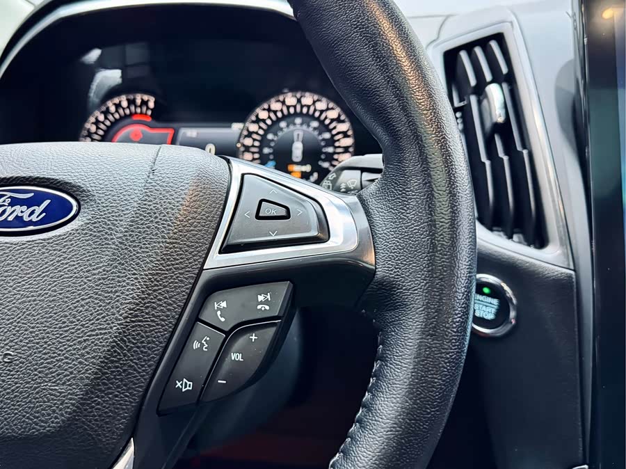 Ford Edge 2020 car image #23