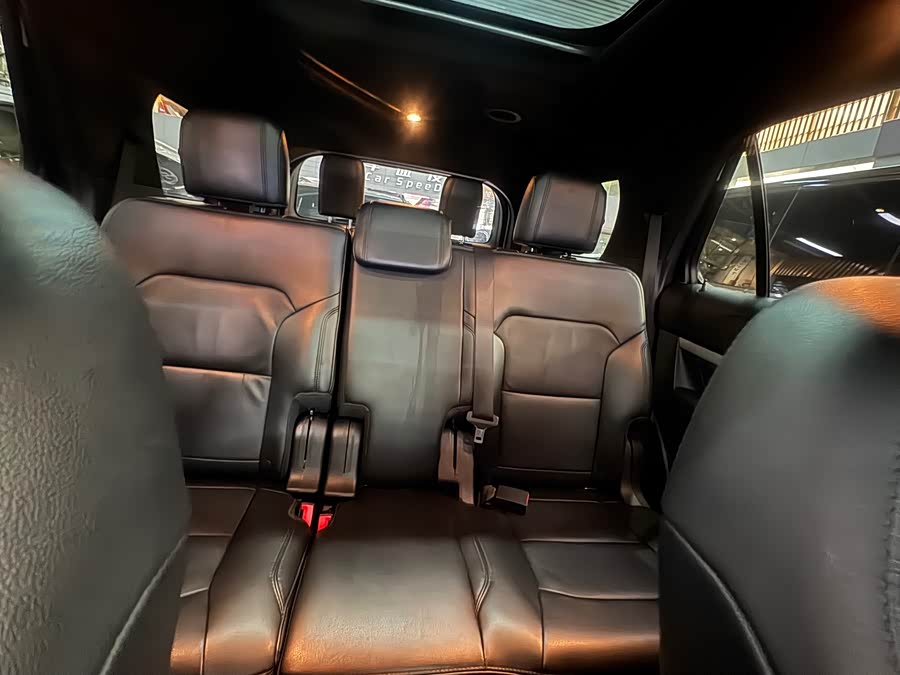 Ford Explorer (Imported) 2016 car image #23