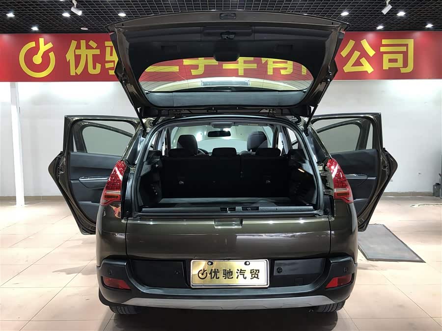 Peugeot 3008 2015 صورة سيارة #23