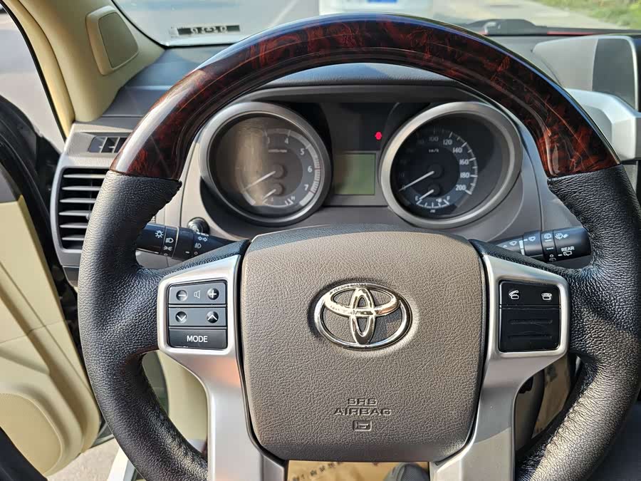 Toyota 2015 #23 Toyota 2015 car image #23