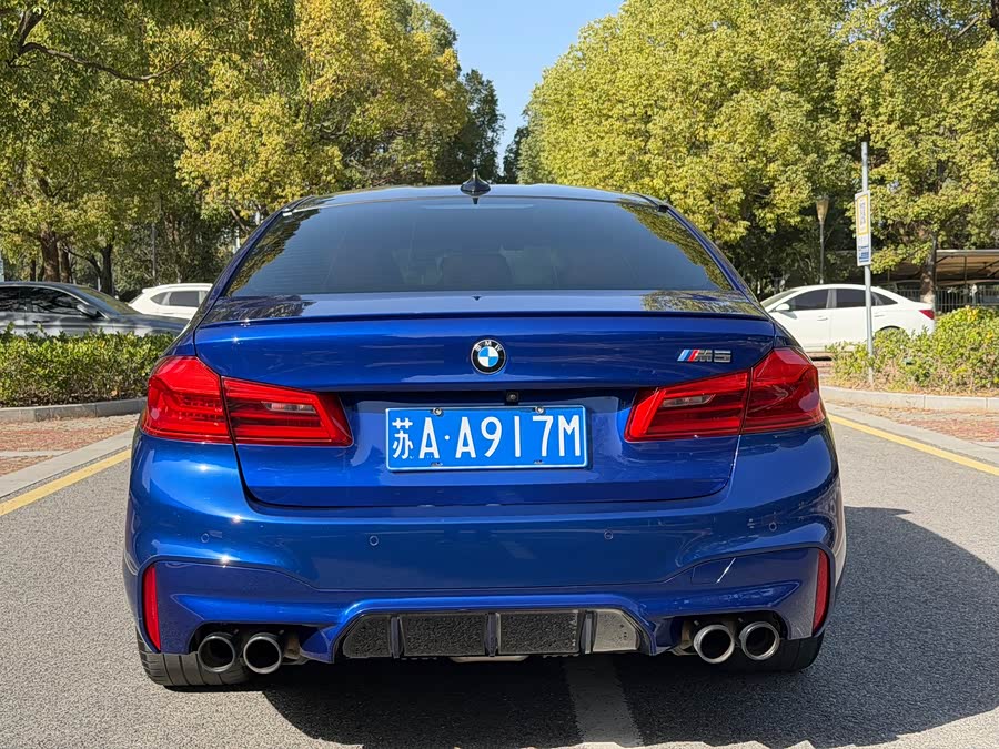 BMW M5 2018 car image #23