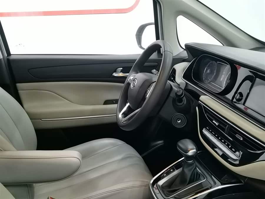 GAC Trumpchi M6 2019 car image #23