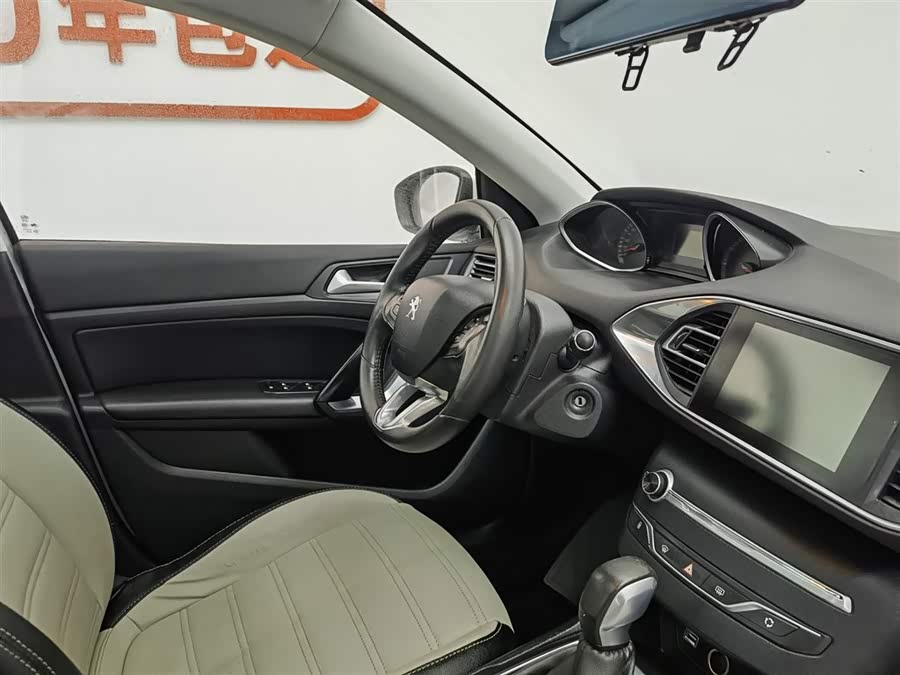 Peugeot 308S 2015 car image #23