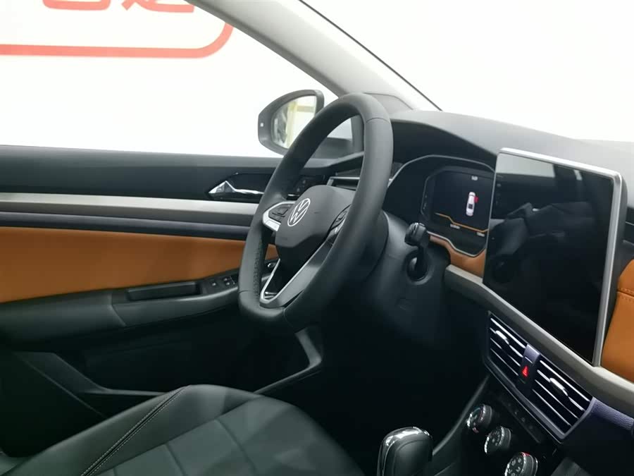 Volkswagen Bora 2023 car image #23