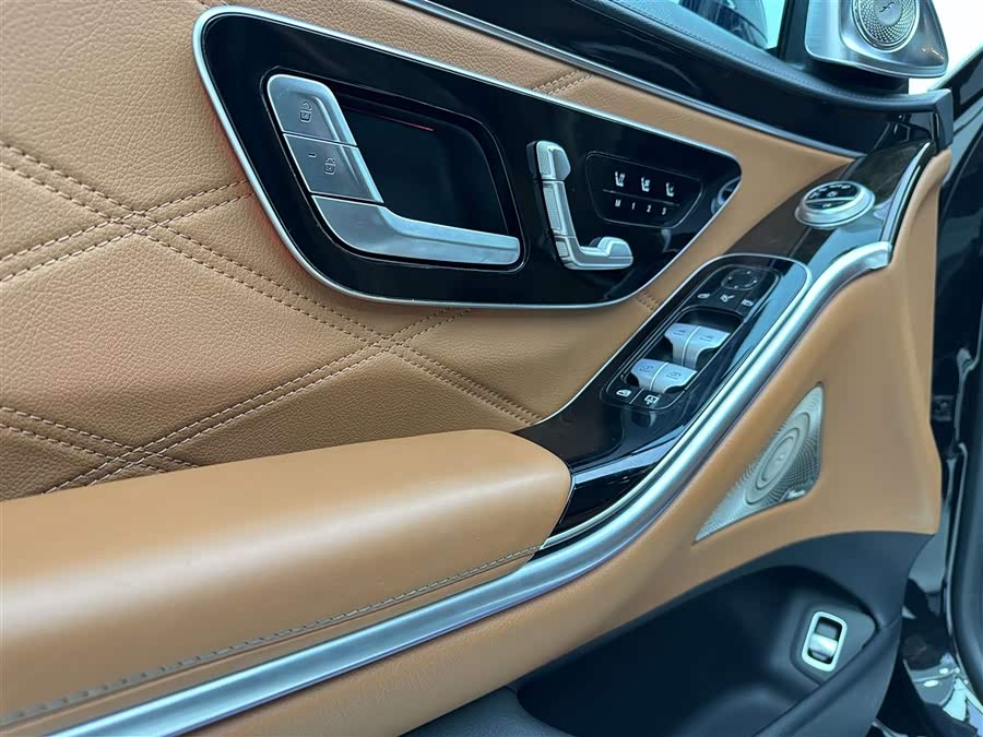 Mercedes-Benz Maybach S Class 2021 car image #23