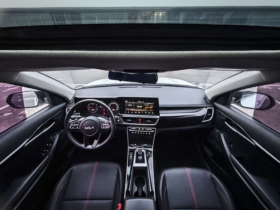 Kia Stonic 2021 car image #23