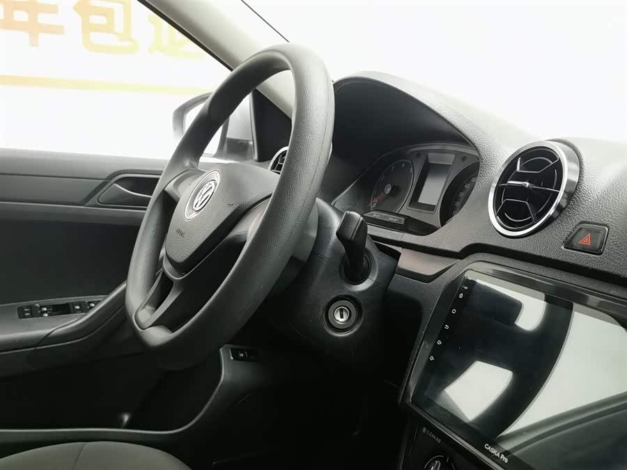 Volkswagen Jetta 2019 immagine di auto #23