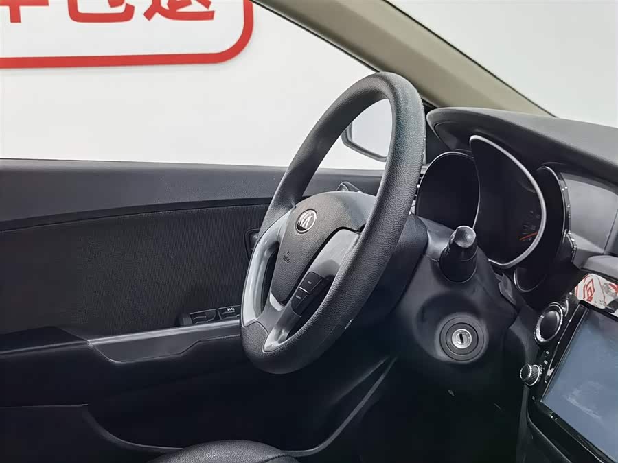 起亚 起亚K2 2015 汽车图片 #23