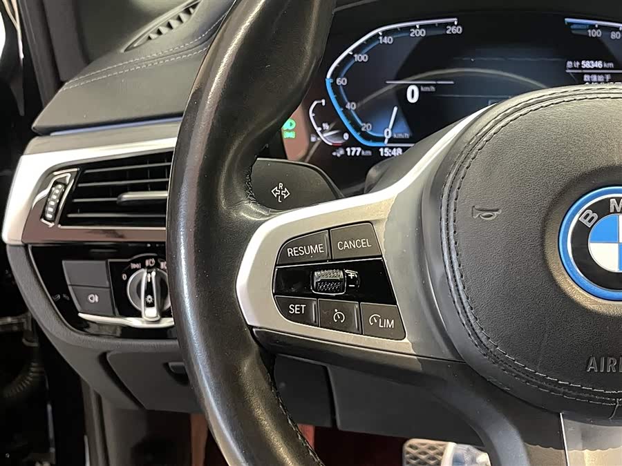 BMW 5 Series New Energy 2021 car image #23